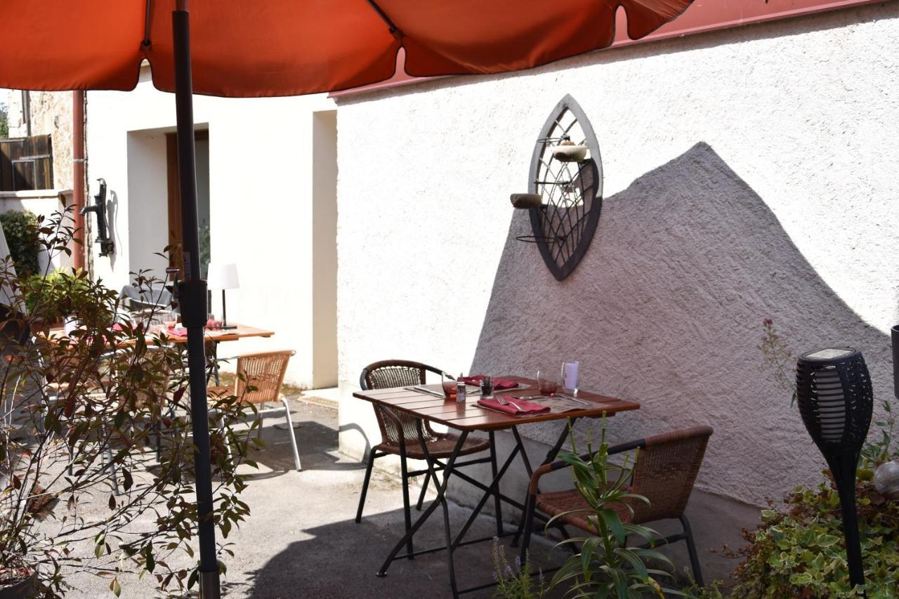 Logis Hotel Restaurant Auberge Du Cheval Blanc Chamouilley Exterior photo